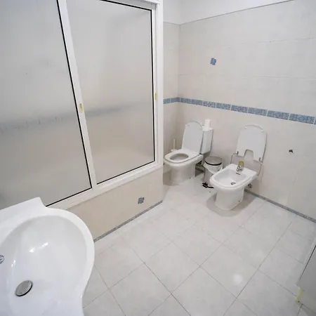 Rooms On Calcada Do Combro, Best Location Lisbon Exterior photo
