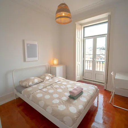 Rooms On Calcada Do Combro, Best Location Lisbon Exterior photo