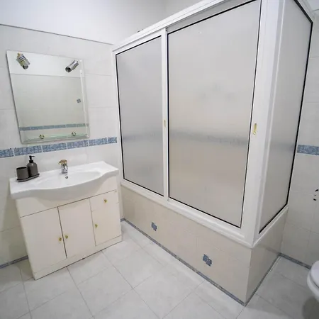Rooms On Calcada Do Combro, Best Location Lisbon Exterior photo